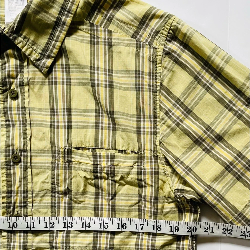 The North Face Mens Small Shirt Yellow Plaid Short Sleeve Button Up